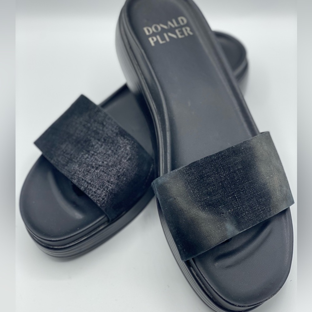 Donald J. Pliner Black Slide Sandals - Sleek Everyday Comfort